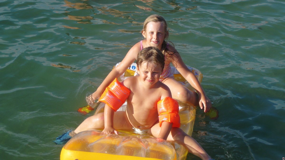52 More_plaz.jpg